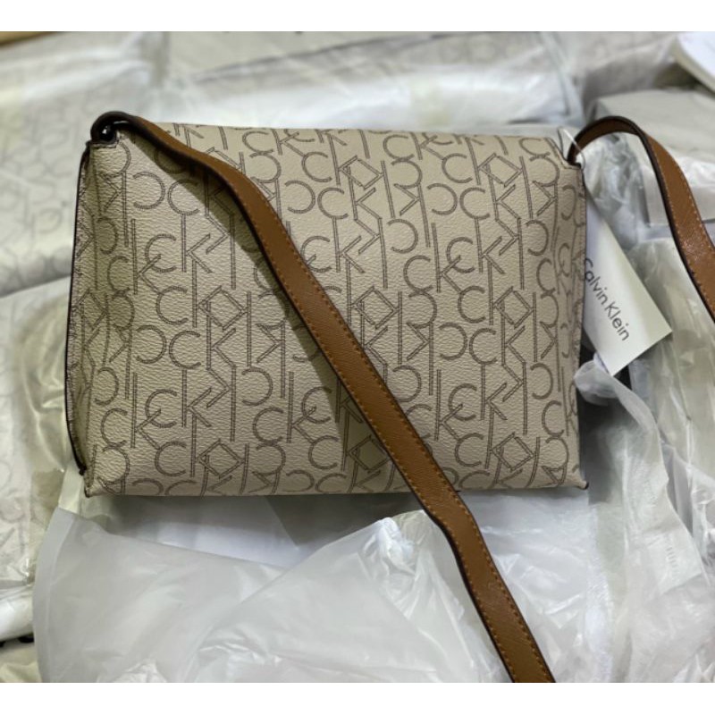 TÚI ĐEO CHÉO CKK XUẤT KHẨU SIZE 24CM