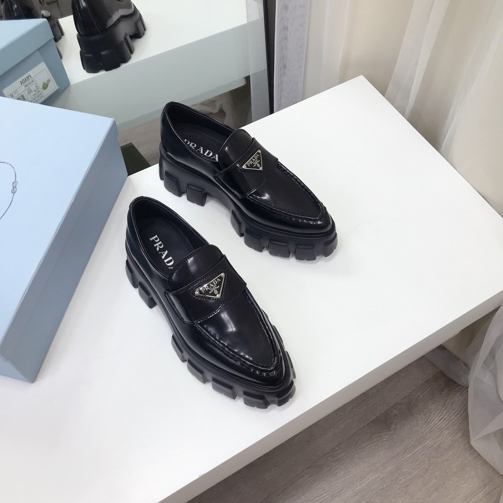 Giày oxford cao cấp da thật PRADA cá tính và phong cách, mang đến hơi thở thời trang mới | BigBuy360 - bigbuy360.vn