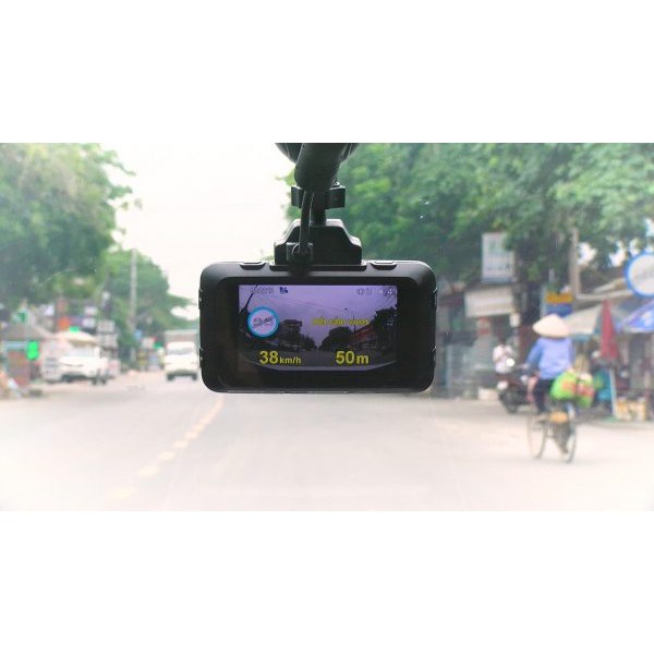 A18 Webvision Camera hành trình Ô tô + thẻ nhớ 64G | BigBuy360 - bigbuy360.vn