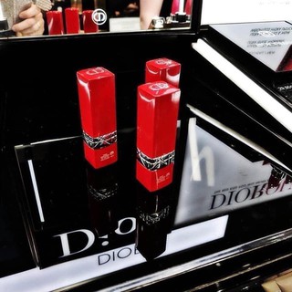 Dior ultra rouge 999 - son