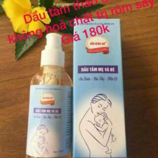 Dầu tắm thảo dược mẹ và bé
