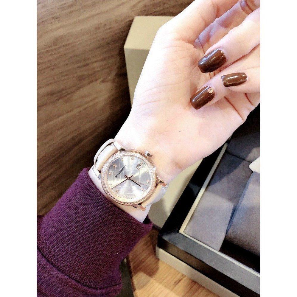 Đồng hồ nữ Burberry viền đính đá, thẻ bảo hành 12 tháng - Dongho.burberry