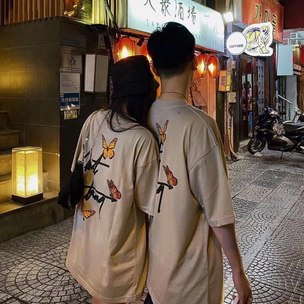 Áo thun nữ tay lỡ freesize phông form rộng dáng Unisex, mặc lớp, nhóm, cặp in hình BƯỚM chữ CHUOT TRANG màu nude sữa | BigBuy360 - bigbuy360.vn