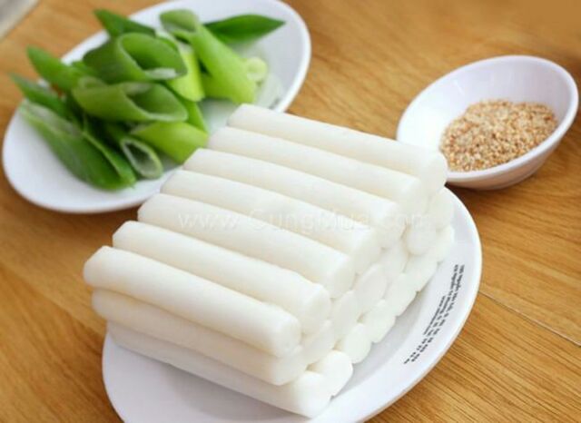 Bánh Gạo Cay Hàn Quốc 500g / Tteokbokki