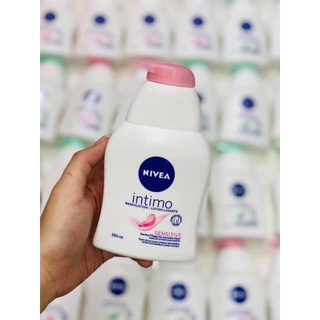 DUNG DỊCH VỆ SINH PHỤ NỮ NIVEA