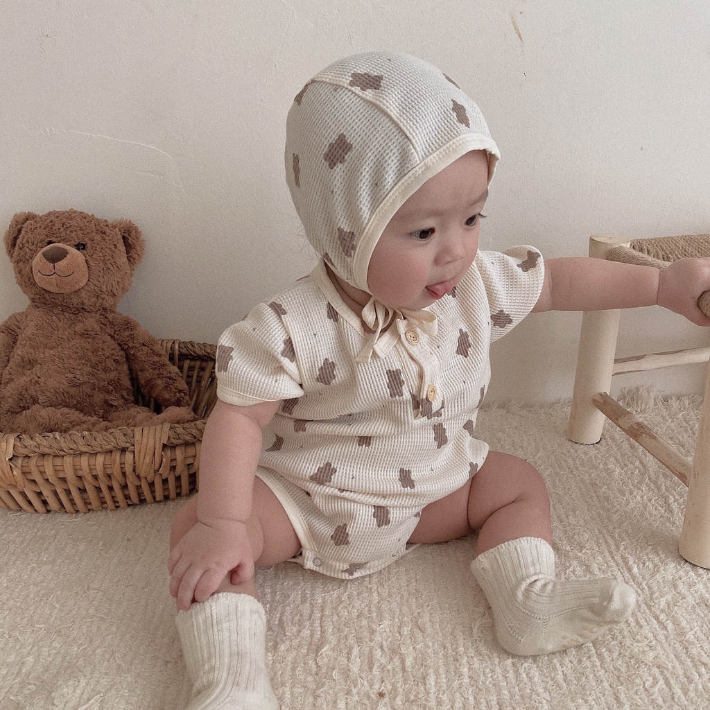 Bộ Áo Liền Quần 2 Món Tay Ngắn In Họa Tiết Gấu Dễ Thương Kèm Mũ Cho Bé Sơ Sinh