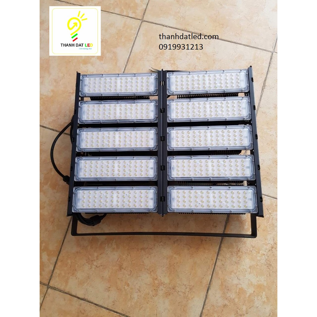Đèn pha led 500w philips