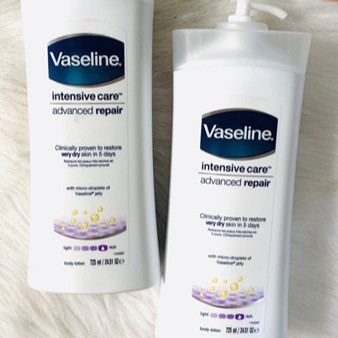 Sữa Dưỡng Thể Vaseline Intensive Care Advanced Repair 725ml (Màu Trắng)