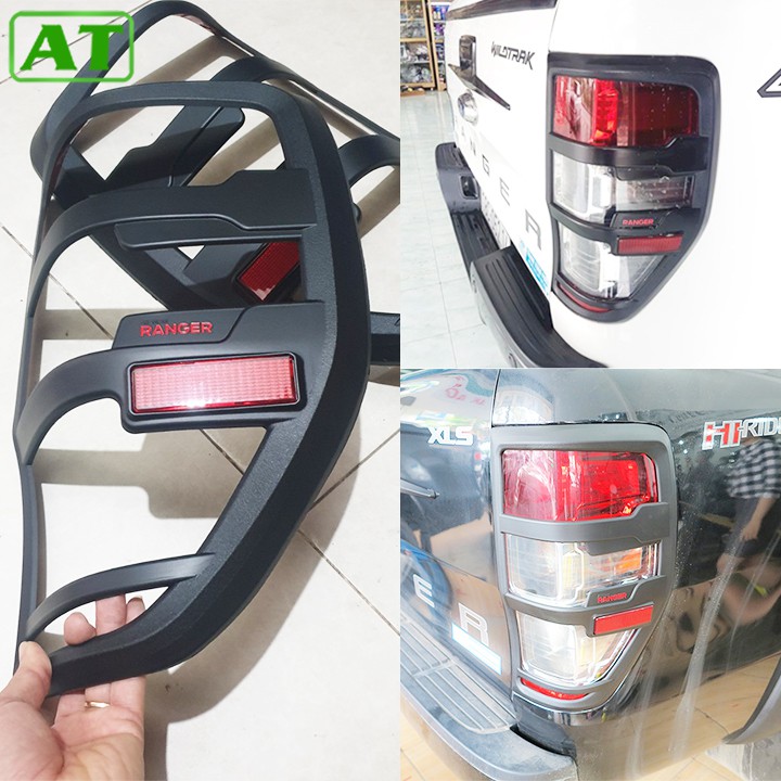 Bộ Ốp Viền Đèn Hậu Nhựa Đen Ford - Ranger 2015-2021