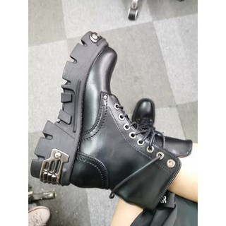 Boots trắng đen đế cao Ulzzang(hình thật cuối)