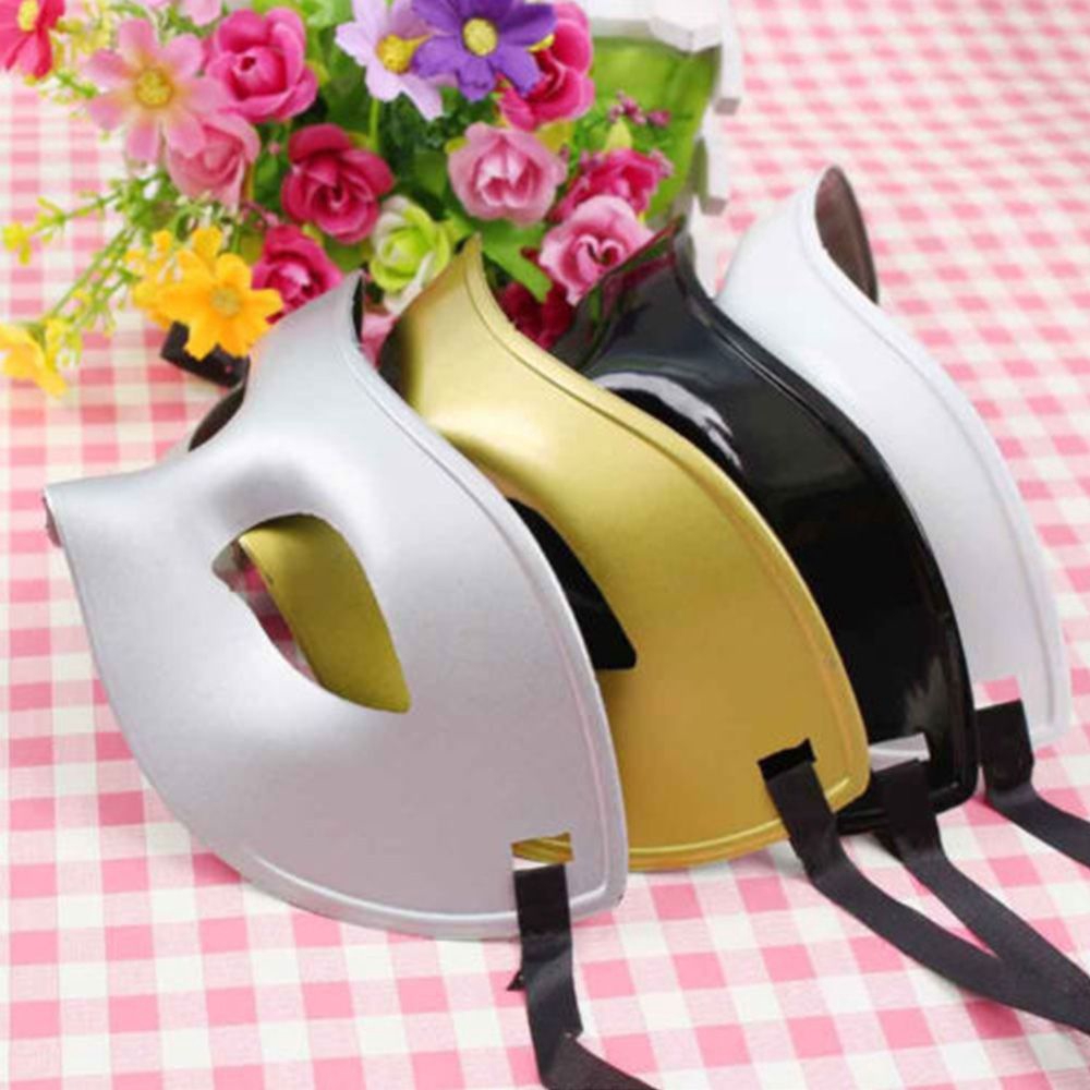 Mặt nạ hóa trang phong cách cổ điển dành cho nữ