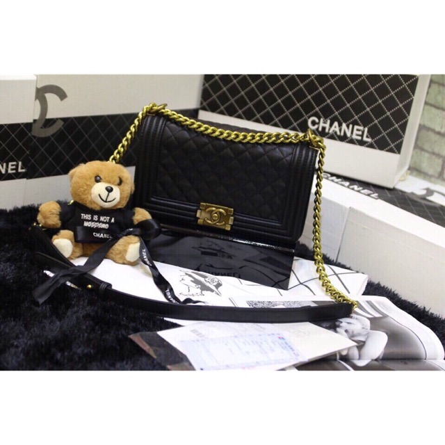 Túi xách Chanel Boy super sale