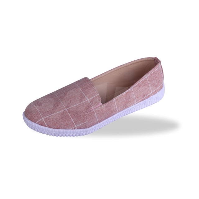 Giày slip on nữ