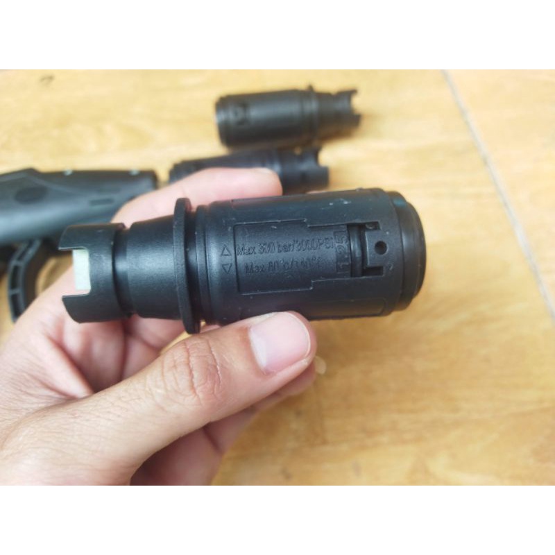 Đầu béc xịt rửa xe có chỉnh tia lổ béc 1.25