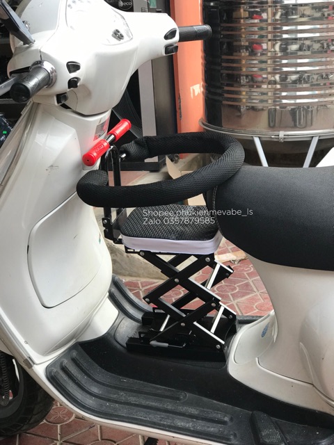 LX95-Ghế ngồi xe điện, xe vespa LX, liverty xếp gọn,gập được tay cầm, nâng lên hạ xuống ( tặng kèm đai buộc ghế)