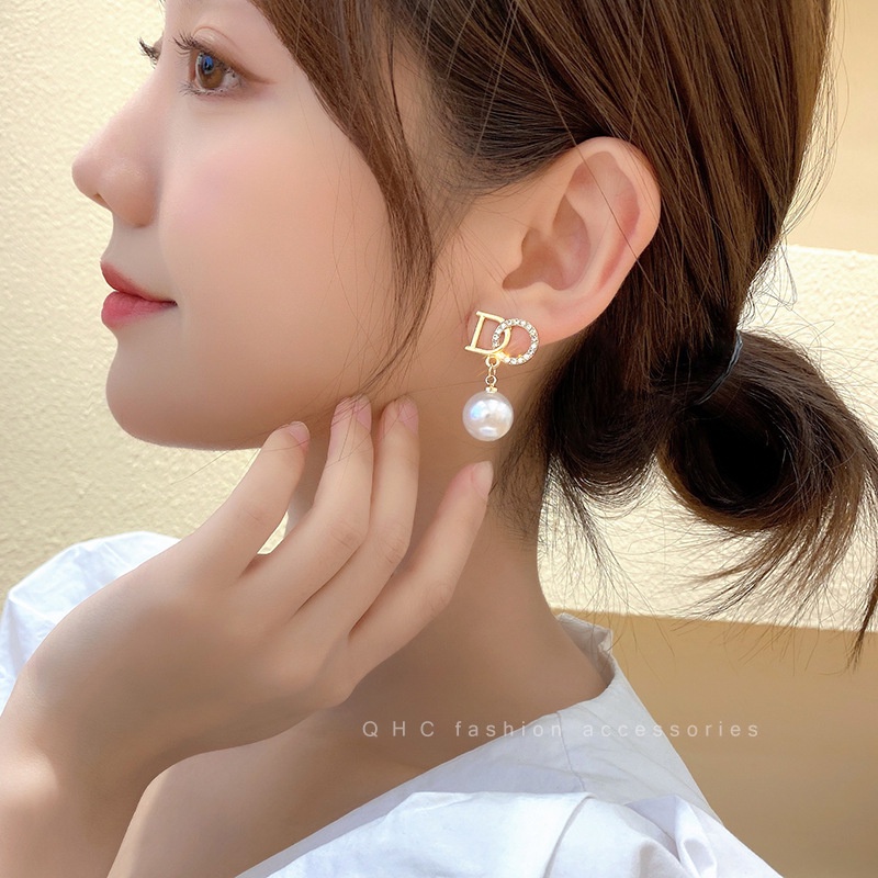 Bông Tai Chữ D Đính Đá Và Ngọc Trai Thiết Kế Mới Thời Trang