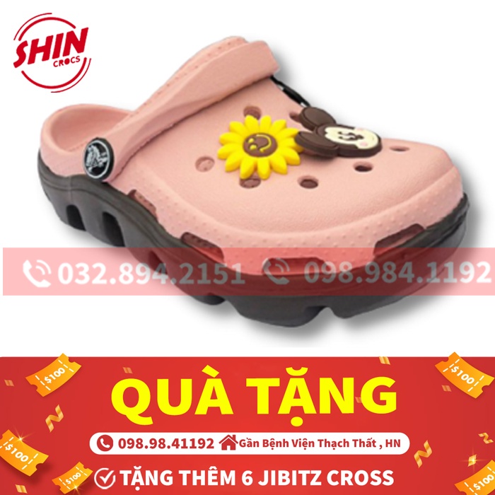 dép cross cho béFREESHIPdép cross cho bé họa tiết hồng đế nâu JMSCRPSS tặng thêm 6jibitz cross
