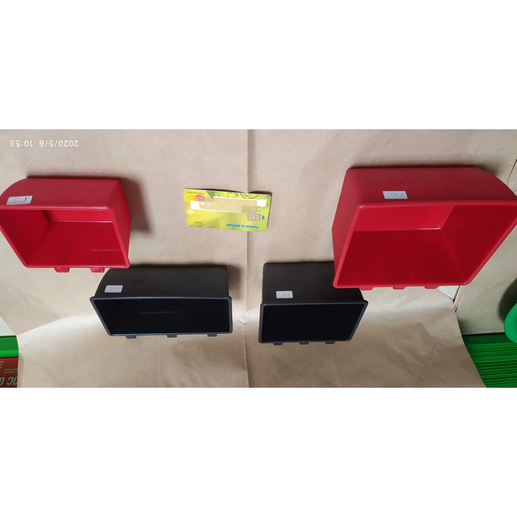 F13 - 10 cái Máng vuông Nhựa tốt Đựng Thức Ăn, Nước Uống Cho Gà, Chim, bồ câu 10cm
