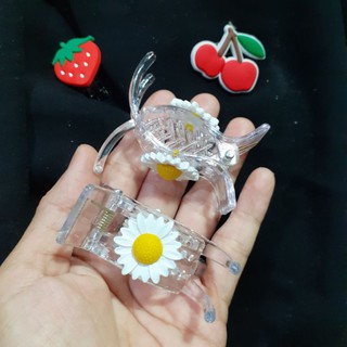 Kẹp 3 răng trong suốt hoa cúc trắng loại 1