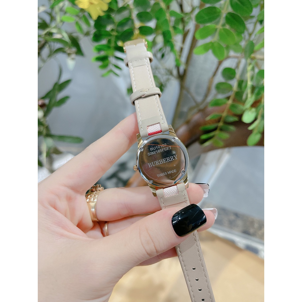 Đồng hồ nữ Burberry dây da cao cấp, viền đính đá, tặng box bảo hành 12 tháng - Đồng hồ BBR