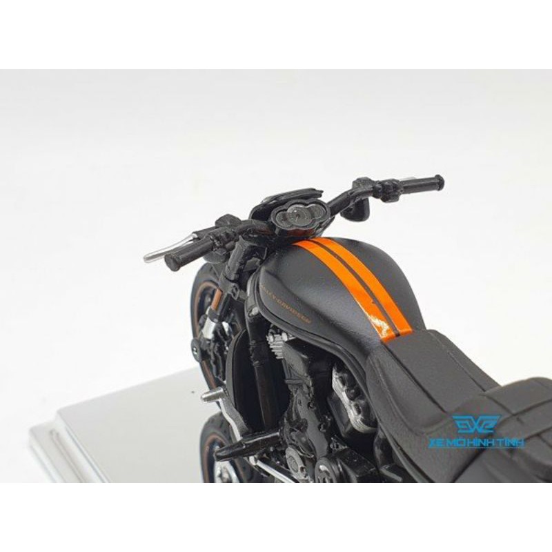 XE MÔ HÌNH HARLEY DAVIDSON 2012 VRSCDX NIGHT ROD SPECIAL 1:18( ĐEN VIỀN CAM ) MAISTO
