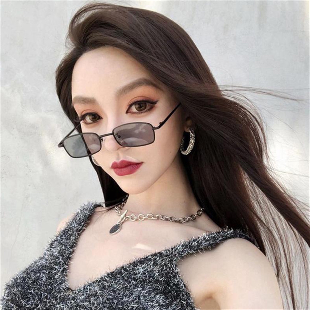 Kính mát gọng kim loại hình chữ nhật phong cách retro