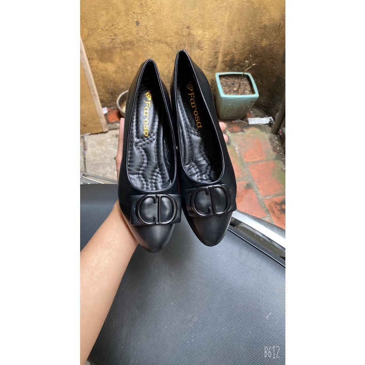 Giày búp bê mũi nhọn da mềm phối khóa êm chân mã B64