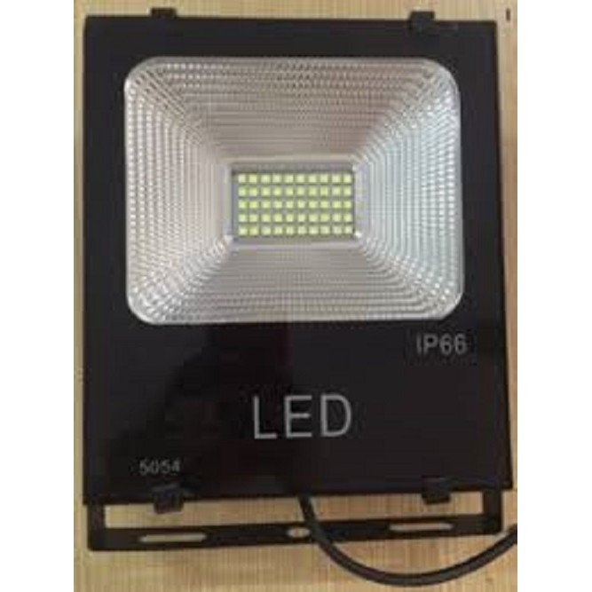 ĐÈN PHA LED 30W Cao Cấp IP66(đủ cống suất)