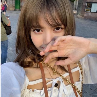 Áo lía trả khách