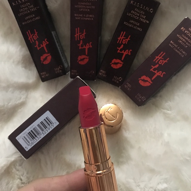 Son Charlotte Tilbury Electric Poppy, Bosworth’s Beauty ,Carina’s Love 