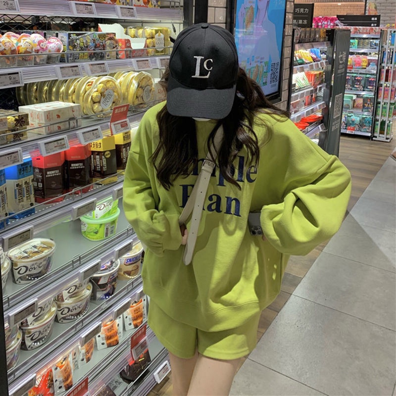 COZOK Set áo thun tay dài in chữ + quần short thời trang cho nữ