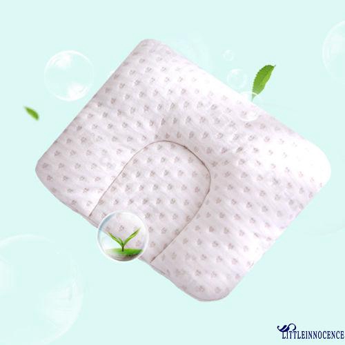 Gối nằm chống lật chất liệu cotton giữ ấm tốt cho bé