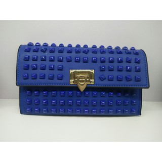 Clutch đinh đi tiệc siêu sang