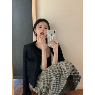 Áo dạ tweed đen đánh tua