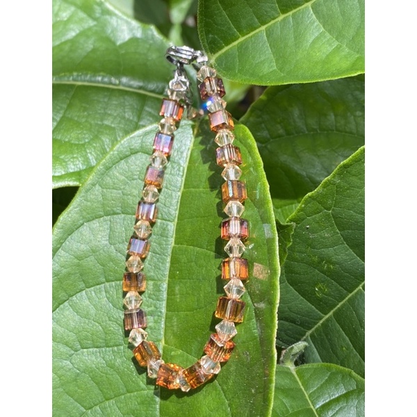 Lắc tay pha lê Swarovski hạt vuông 4mm