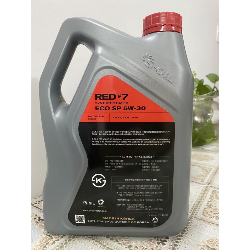 Nhớt động cơ xăng S-OIL RED #7 ECO 5W30 SP 4L
