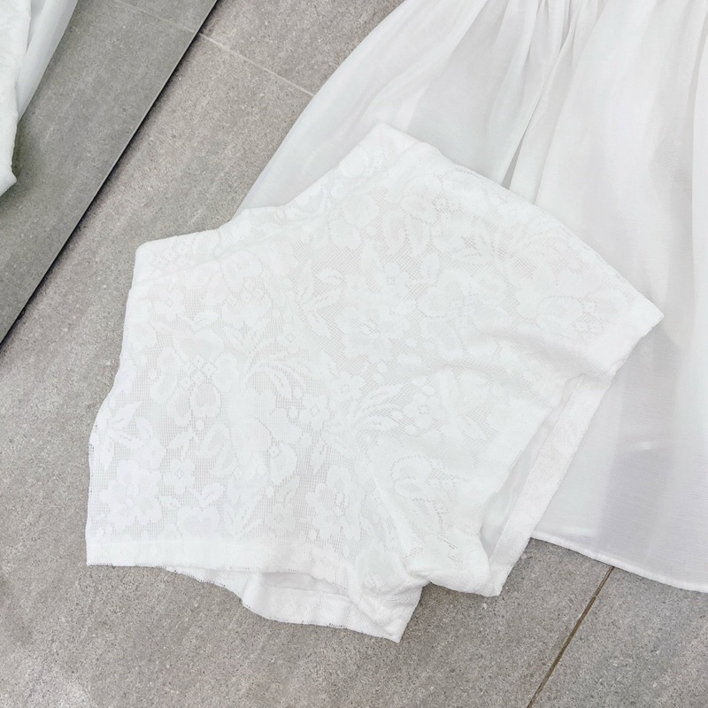 ĐẦM TRẮNG 2S TAY TIÊN NHÍU NGỰC XOÈ PHỒNG KÈM SHORT BÊN TRONG