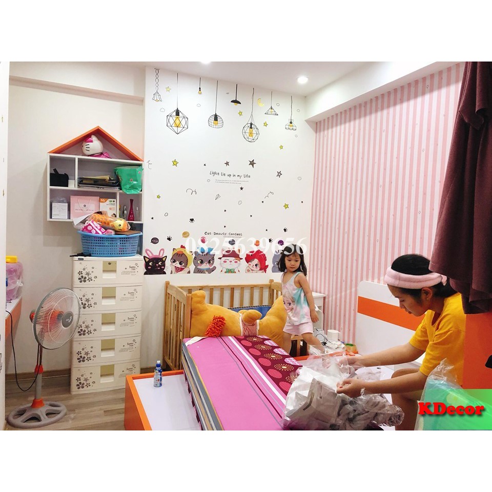 GIẤY DÁN TƯỜNG SỌC NGÔI SAO (CÓ 2 MÀU HỒNG- XANH) có sao sẵn keo khổ dài 10m rộng 45cm