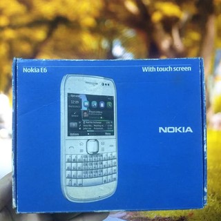 ĐIỆN THOẠI NOKIA E6 CHÍNH HÃNG