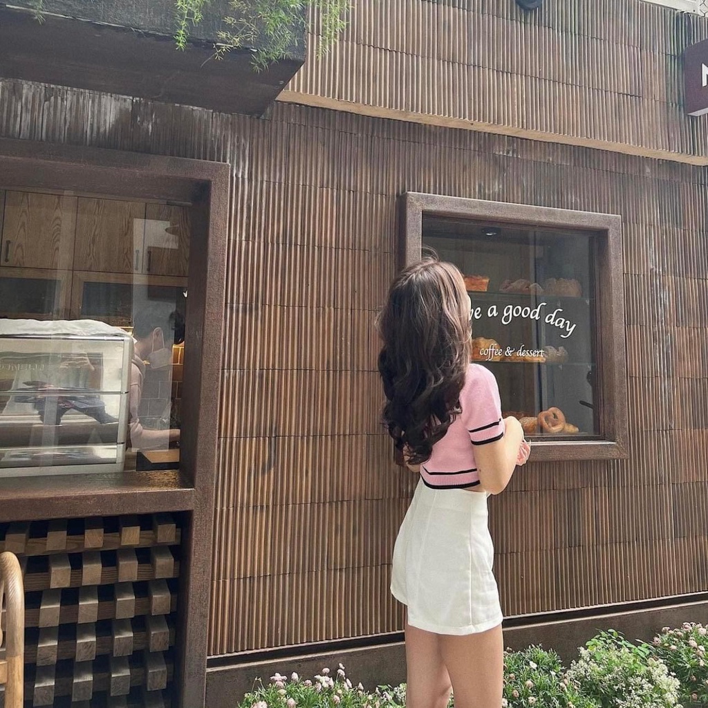 Quần short nữ đen trắng suông fit cạp cao khóa lưng đen mã525