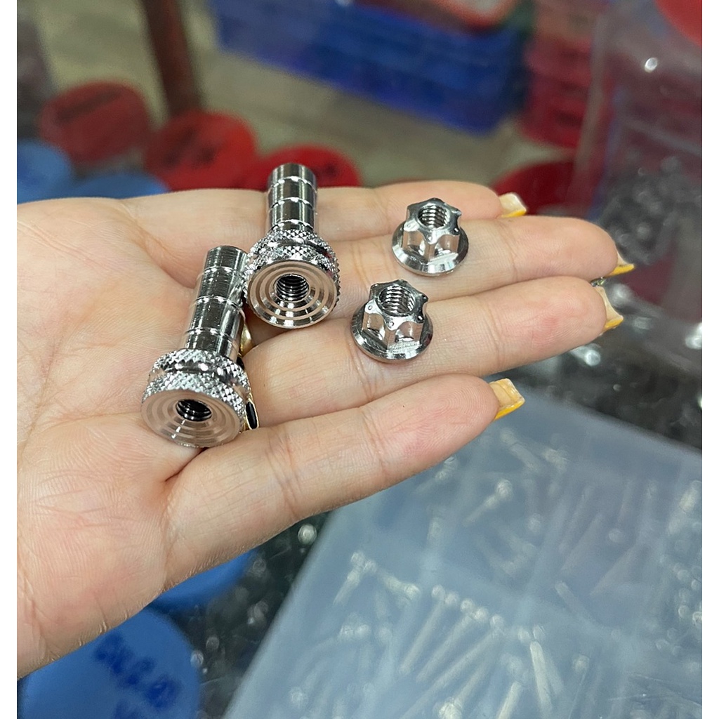 Nòng súng tăng sên Salaya kèm tán