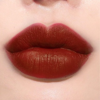 Set Son Hold live Pro lipstick