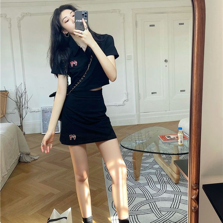 Set Áo Thun polo Ngắn Tay Và Chân Váy Ngắn Thêu Họa Tiết Phong Cách Mới 2022 Cho Nữ