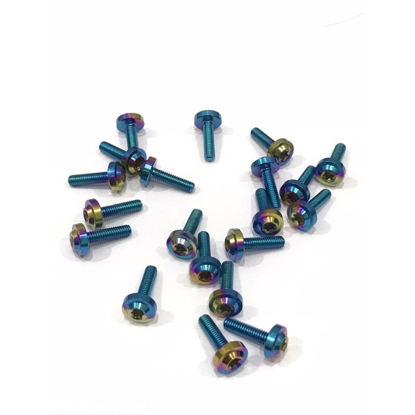 Ốc 4li15 Nắp Dầu Titan Gr5