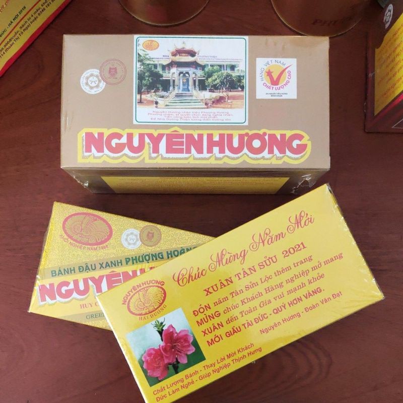 Bánh đậu xanh Nguyên Hương 5 phong 320gr