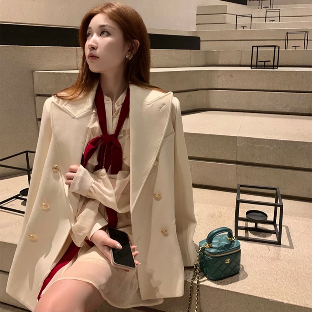 Áo Blazer thời thượng phối khuy kim loại form rộng phong cách Hàn Quốc