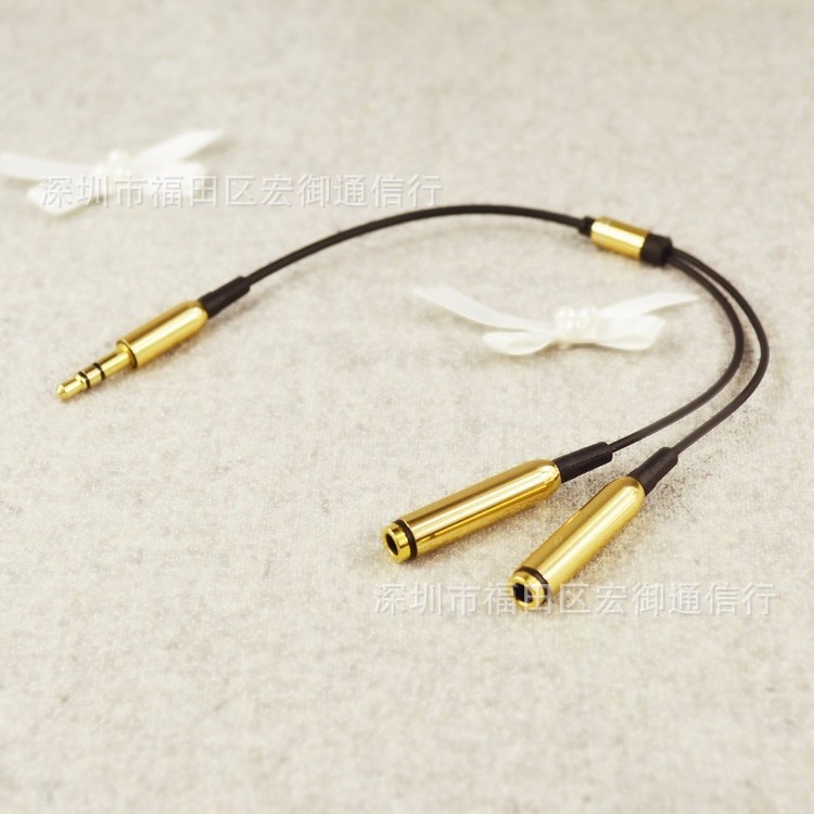 Dây chia từ 1 ra 2 lỗ tai nghe