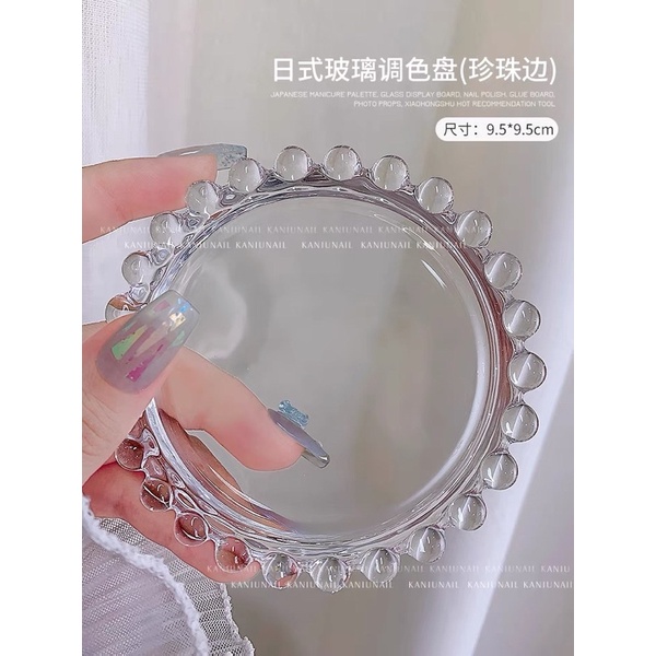 Khay thuỷ tinh tròn đựng màu vẽ nail , phụ kiện chụp ảnh đẹp