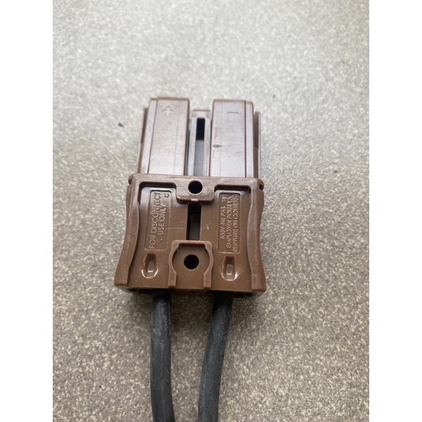 Socket ắc quy SBS50 APC dùng cho UPS APC