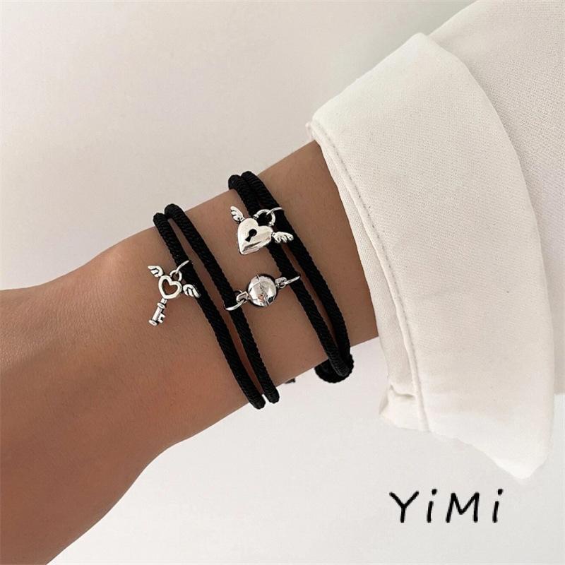 Đôi cánh tình yêu nam châm Thu hút cặp đôi vòng tay